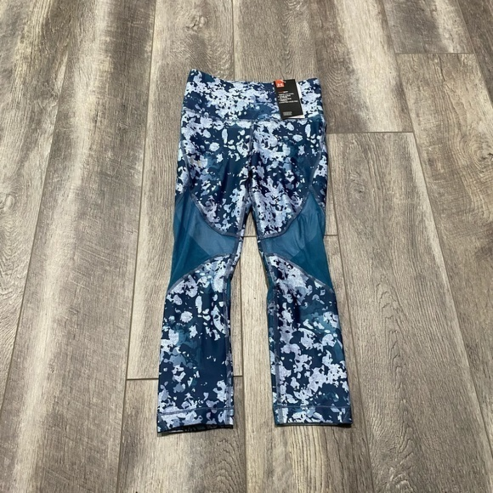 Under Armour Blue Capri Leggings